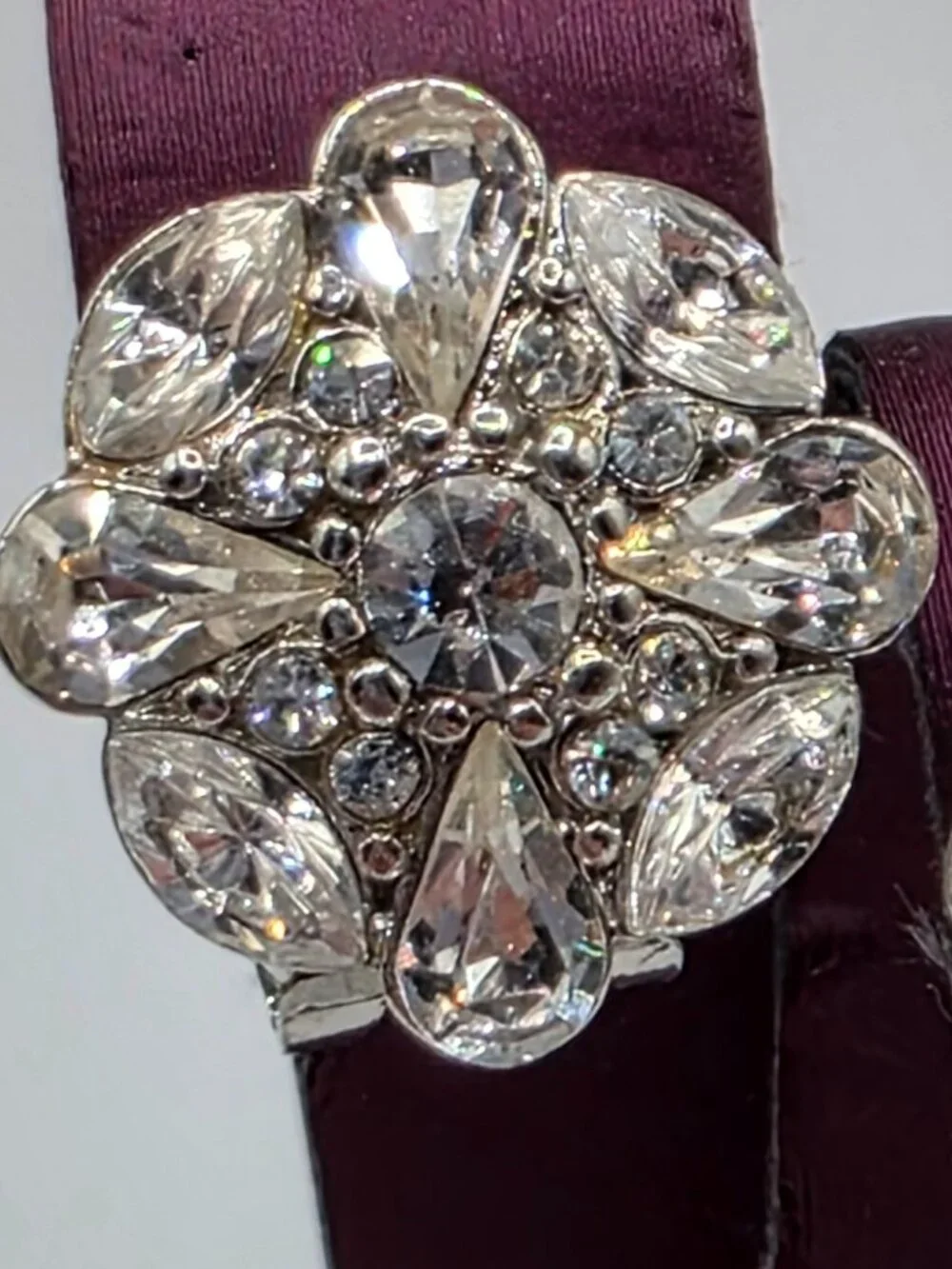 Vintage LIZ CLAIBORNE Round Pave Rhinestone Rhodium Plated Silver Clip Earrings